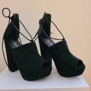 PrettyLittleThing Black Faux Suede Platform Open Toe Shoes Size 7
